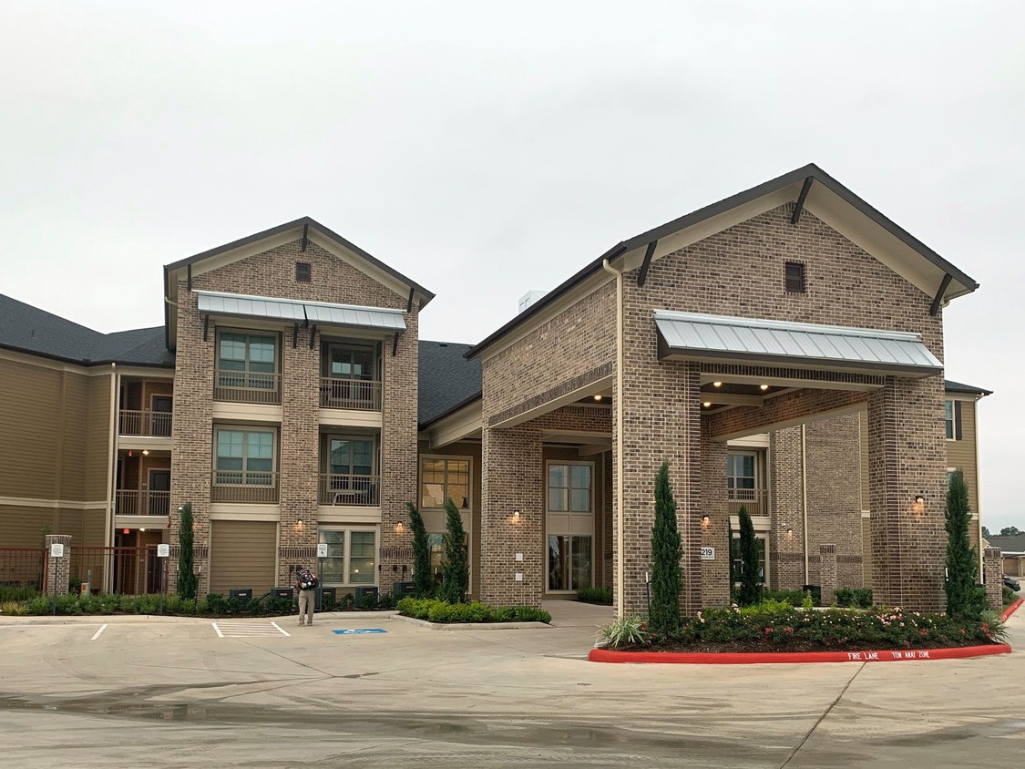 Primary Photo - Heritage Senior Living