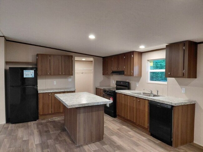 Foto del edificio - New build 4 bedroom home in Liberty, SC.