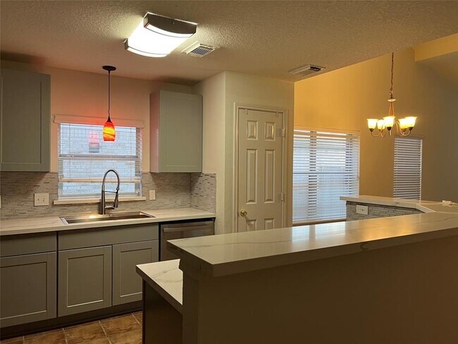 Foto del edificio - 17311 Stone Peaks Dr