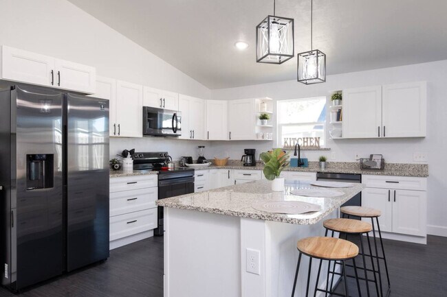 Foto del edificio - 16668 NW 191st Way