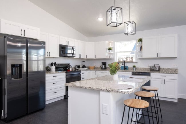 Building Photo - 16668 NW 191st Way