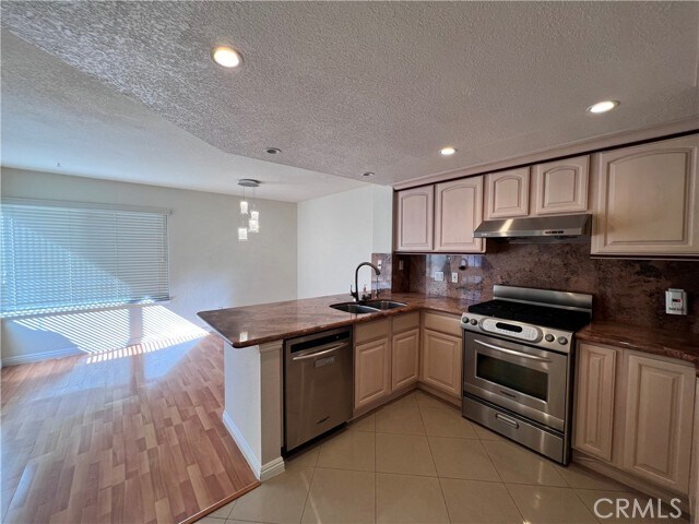 Foto del edificio - 20821 E Crest Ln