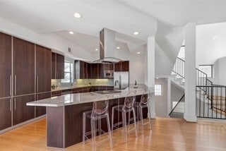 Building Photo - 941 W 21st St