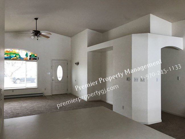 Foto del edificio - 2112 Monument Village CIr