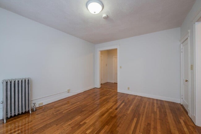 Building Photo - 49 Worthington St