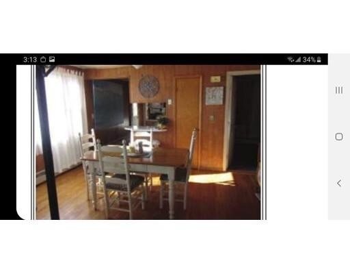 Building Photo - 141 Elm St
