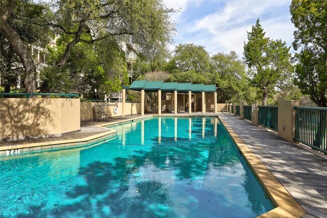 Foto del edificio - 1707 Spyglass Dr