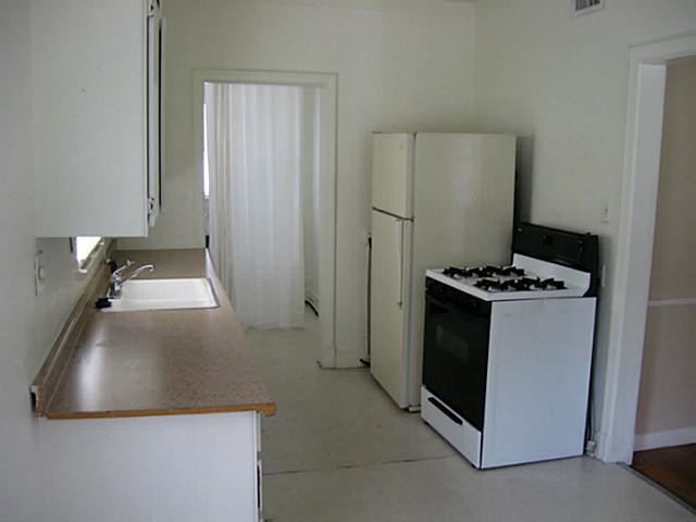 Building Photo - 5134 Vanderbilt Ave