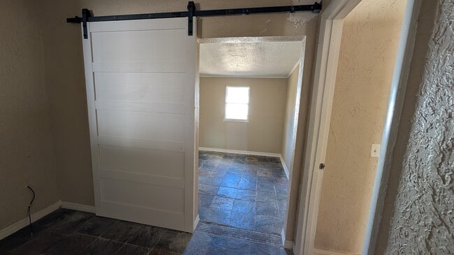 Building Photo - 8124 Herbison Ave