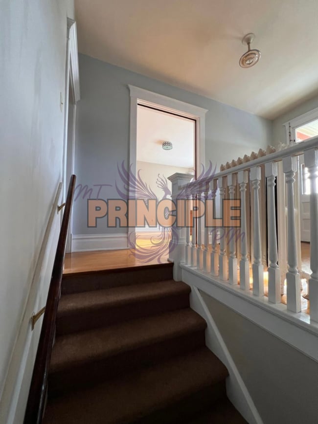 Building Photo - 805-807 W Galena St