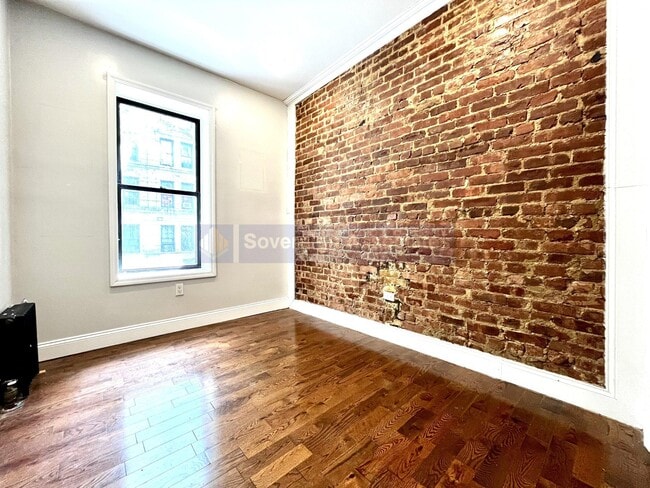 Building Photo - 539 W 156th St