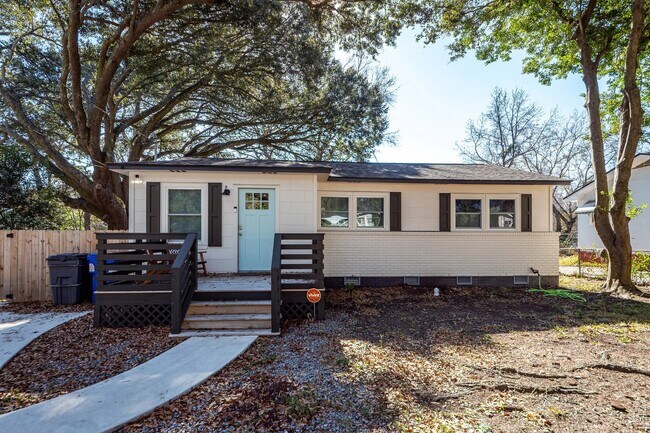 Foto del edificio - 1511 Larry St