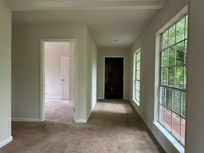 Foto del edificio - 9619 Camrose Ct