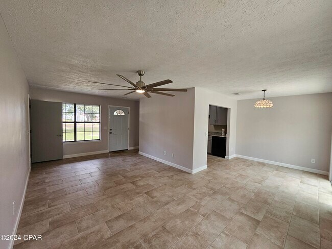 Foto del edificio - 3704 George Ln