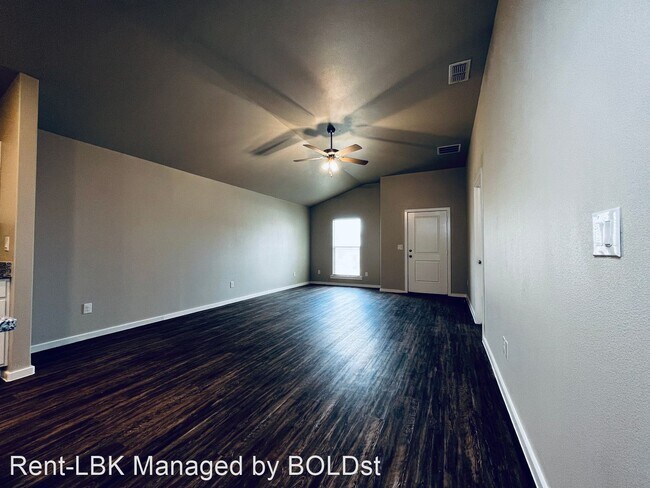 Foto del edificio - 3 br, 2 bath House - 2109 N Ave. L