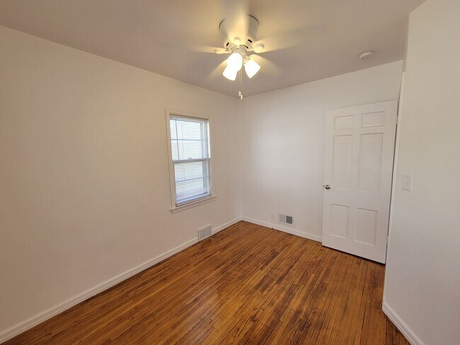 Foto del edificio - 3 Bed 2 Bath House