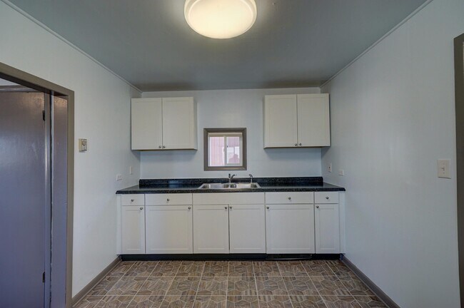 Foto del edificio - 1305 Poplar St