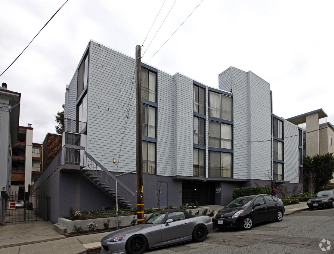 Foto del edificio - Park Plaza Apartments