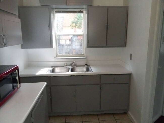 Foto del edificio - 314 Cottrill St