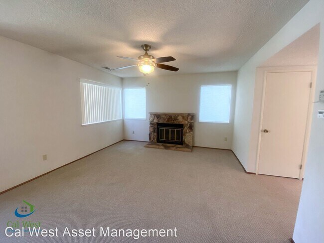 Building Photo - 2 br, 2.5 bath House - 3612 Ivalynn Circle