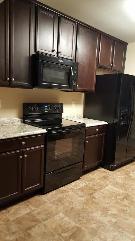 Foto del edificio - 6504 Lantern Ct