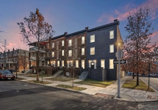 Building Photo - 2301 Whittier Ave
