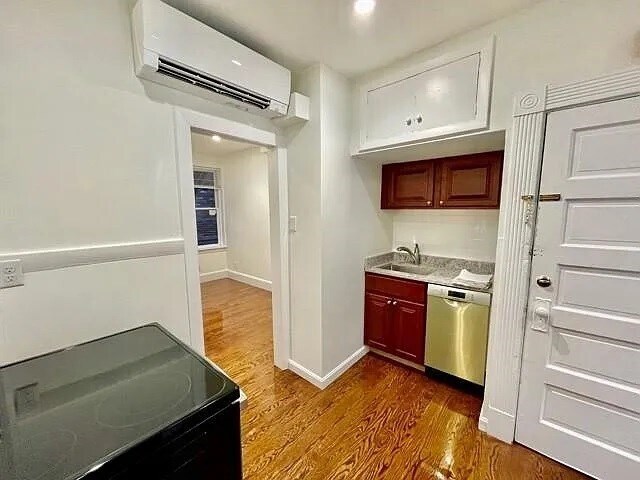 Foto principal - 4 Garden Ct St