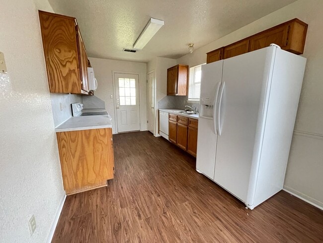 Foto del edificio - 3914 Oak Valley Dr