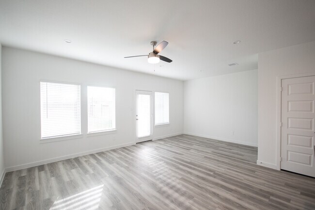 Foto del edificio - 10217 Berkeley Springs Trl