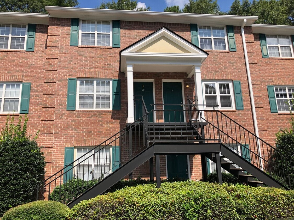 Primary Photo - Perfectly Placed Condo Near UGA | 2 BEDROO...