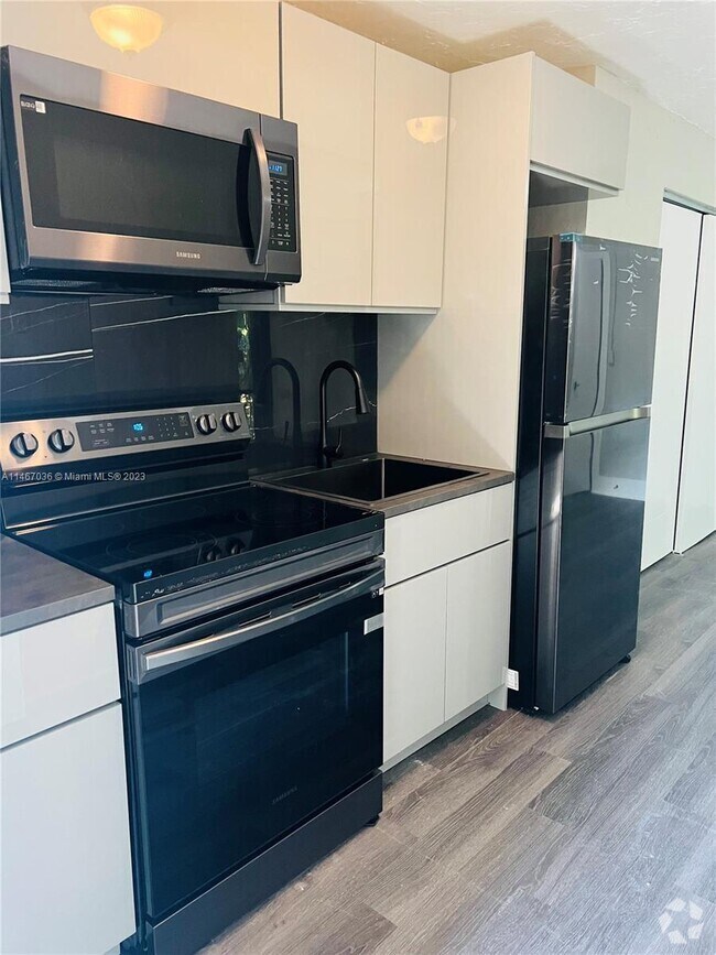 King Heights Apartments under 700 Miami, FL 64 Rentals