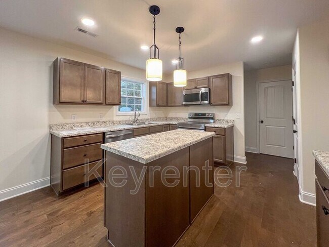 Foto del edificio - 6025 Memory Hill Ln