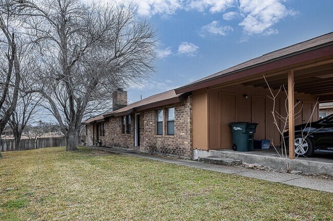 Building Photo - 109 Joe Rice Dr