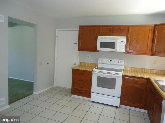 Building Photo - 110 Peregrine Dr