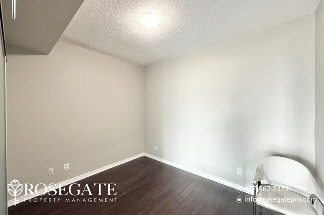 Building Photo - Modern 2-Bedroom, 2-Bathroom Condo in Down...