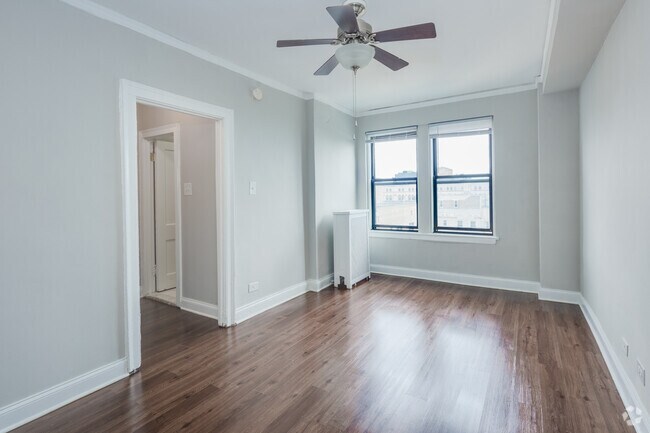 2HAB, 1BA - 790 ft² - The Flamingo Apartments