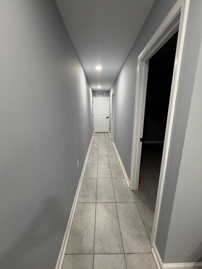 Foto del edificio - 1623 E Lanvale St