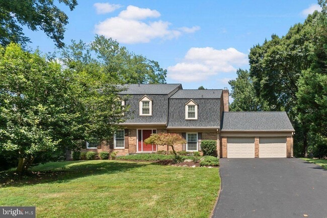 Building Photo - 9704 Hall Rd