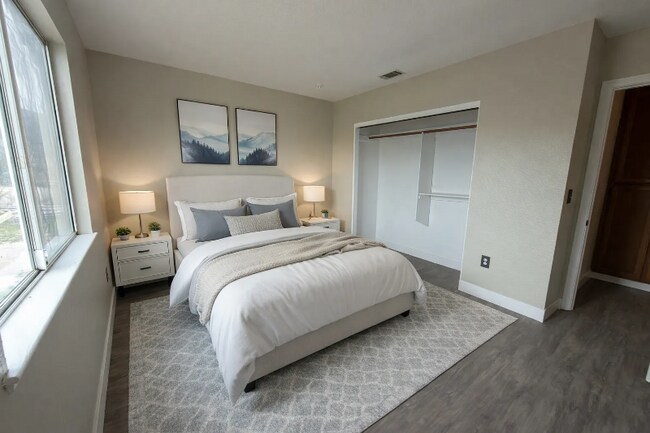 Foto del edificio - 21910 Hansen Ave