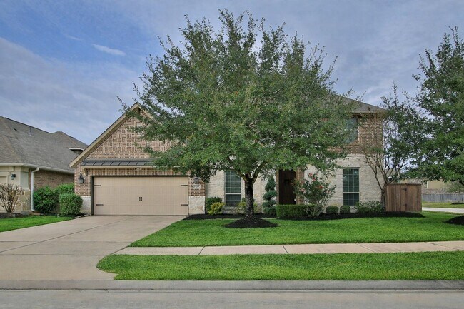 Building Photo - 20102 Three Chutes Ln