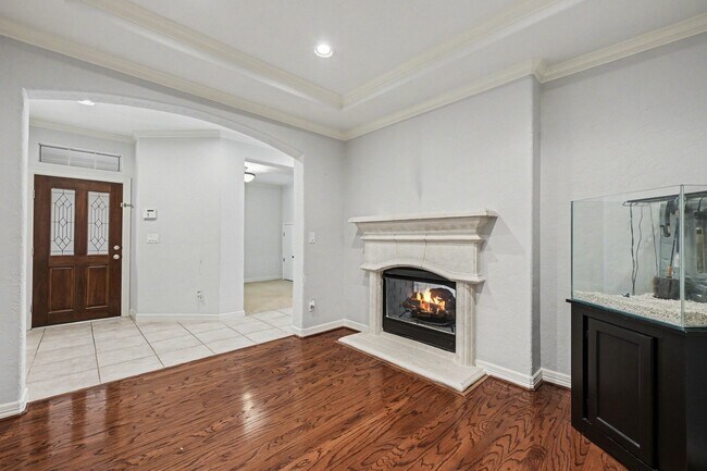 Foto del edificio - 4327 Lake Walk Ct