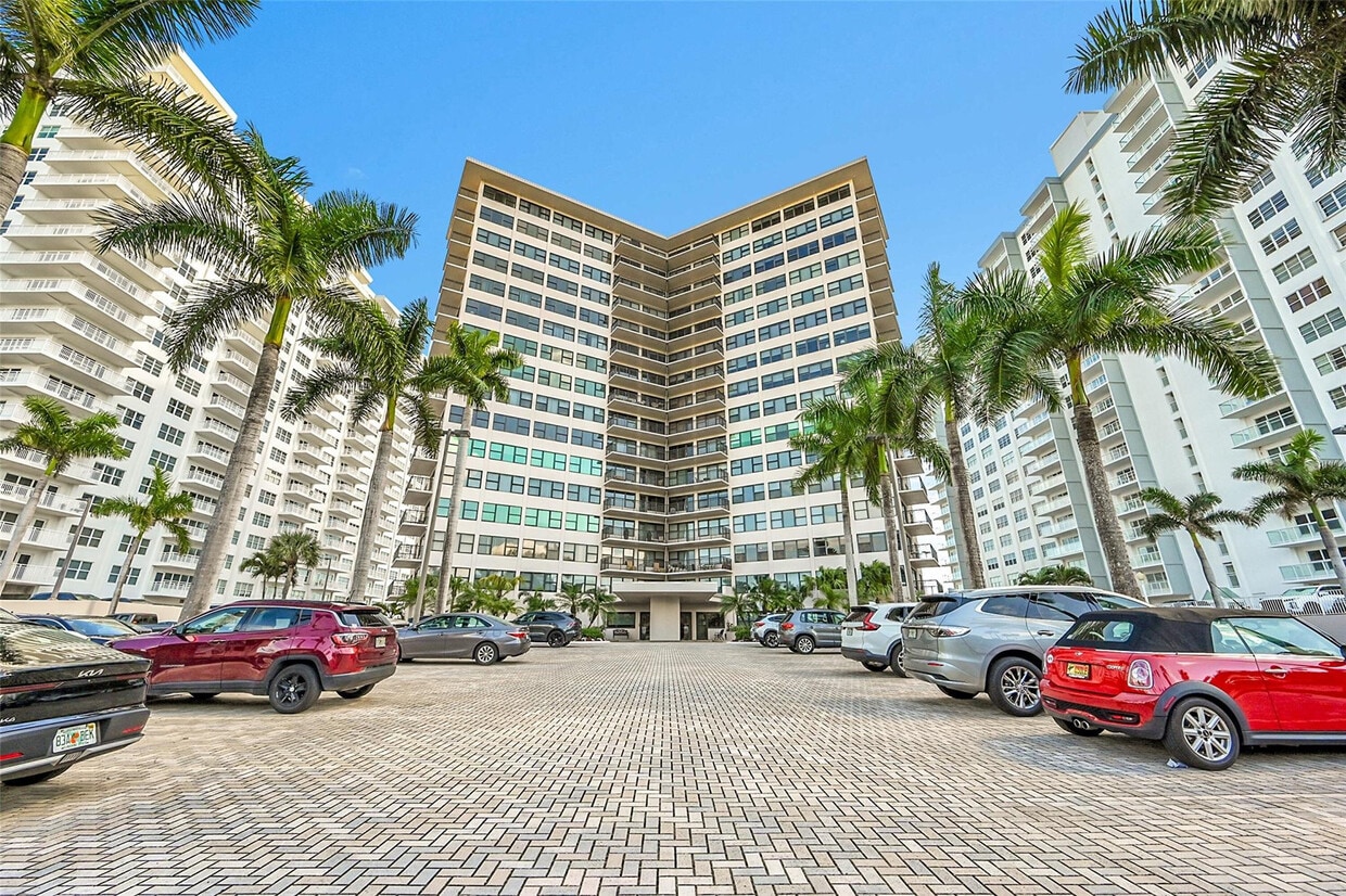 Foto principal - 3800 Galt Ocean Dr