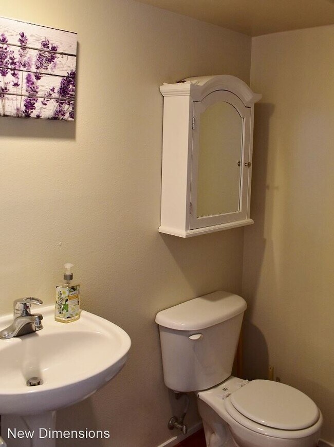Building Photo - 2 br, 2.5 bath House - 3540 Heron's Circle
