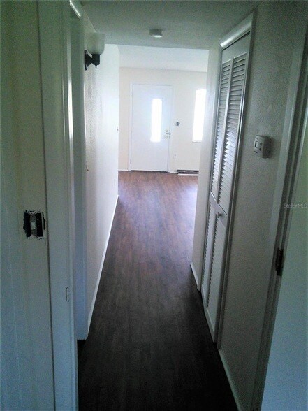 Foto del edificio - 10530 68th Ave