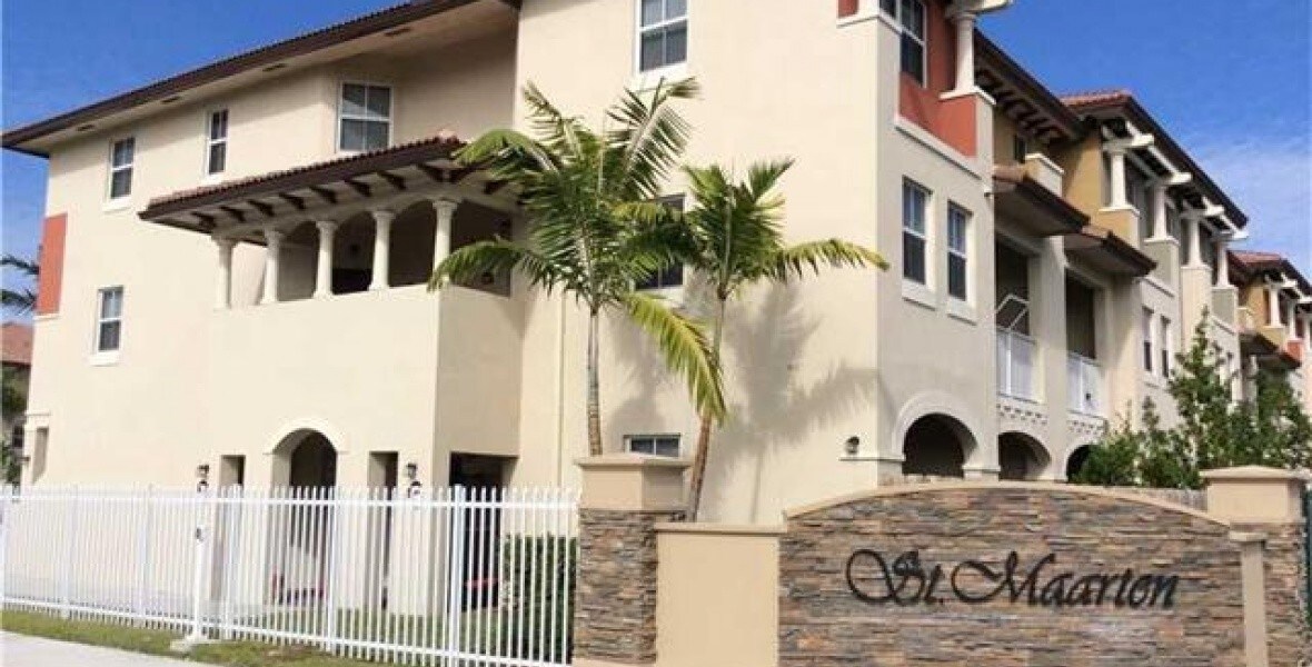 Foto del edificio - 8760 NW 97th Ave