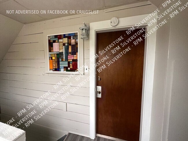 Foto del edificio - 509 E. George-
