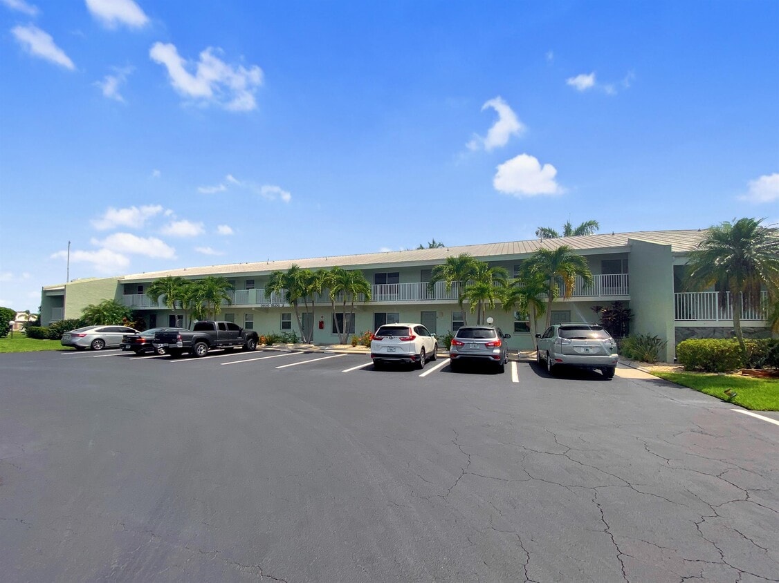 3600 Bal Harbor Blvd, Punta Gorda, FL 33950 Townhome Rentals in Punta