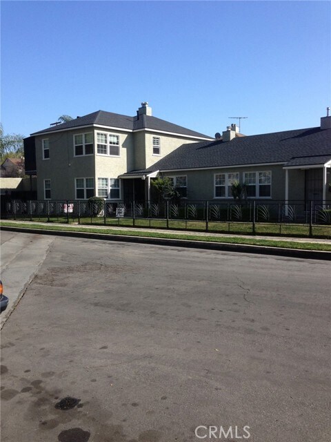 Primary Photo - 15702 Halldale Ave