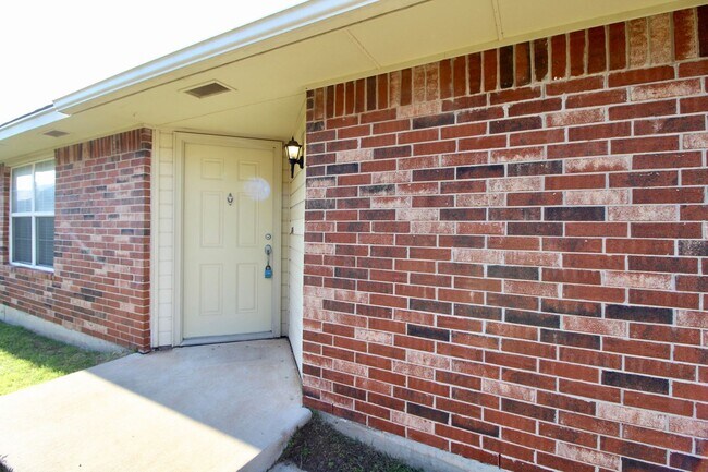 Foto del edificio - 3613 Ellis Ave