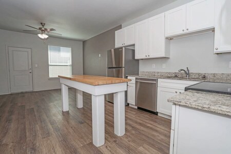 Foto del edificio - 3401 Heritage Ln